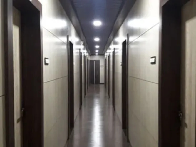 Hotel Shree Shlok Residency