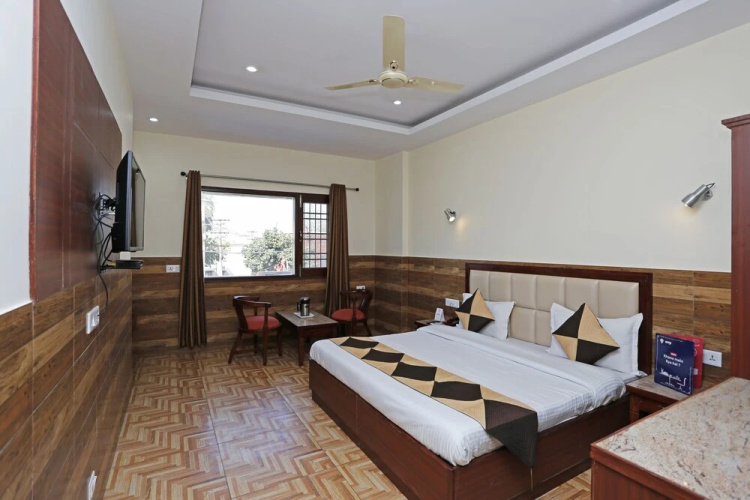 Hotel Vishnu Inn