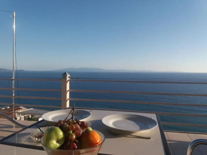 Deluxe Apartment with balcony and with sea view