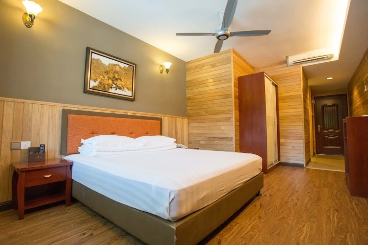 Deluxe Twin room with balcony