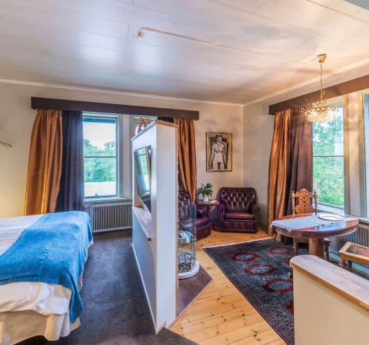 Guest rooms
