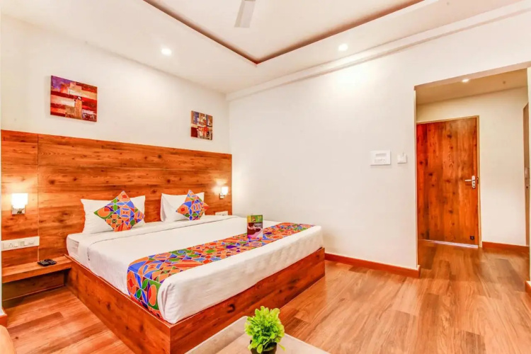 Fabhotel Vista Suites