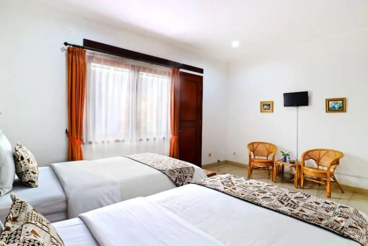 Standard Twin room