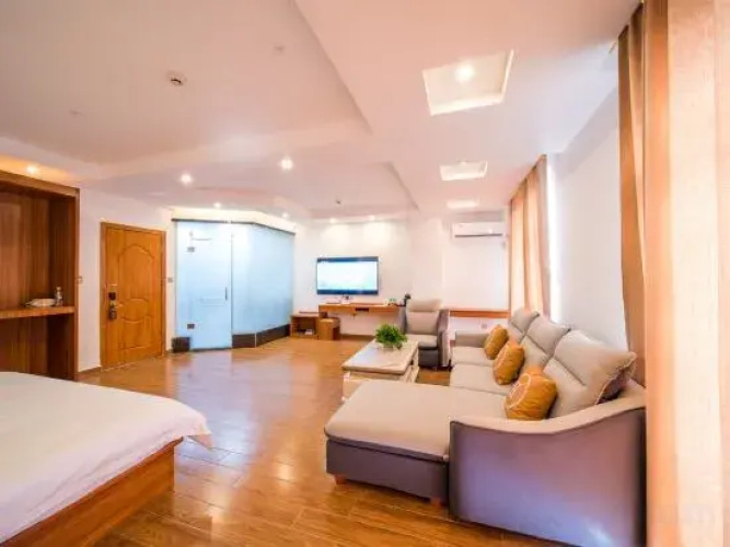 Dongxing Junwen Hotel