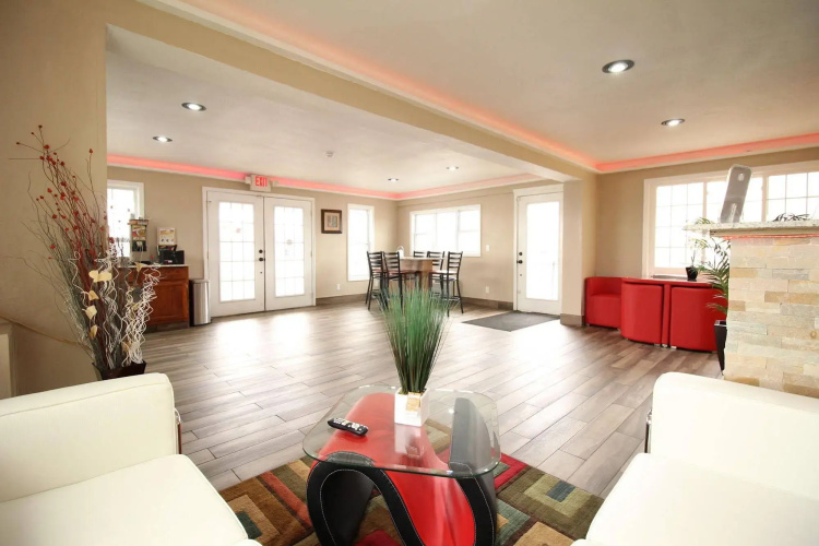 Westbridge Inn and Suites