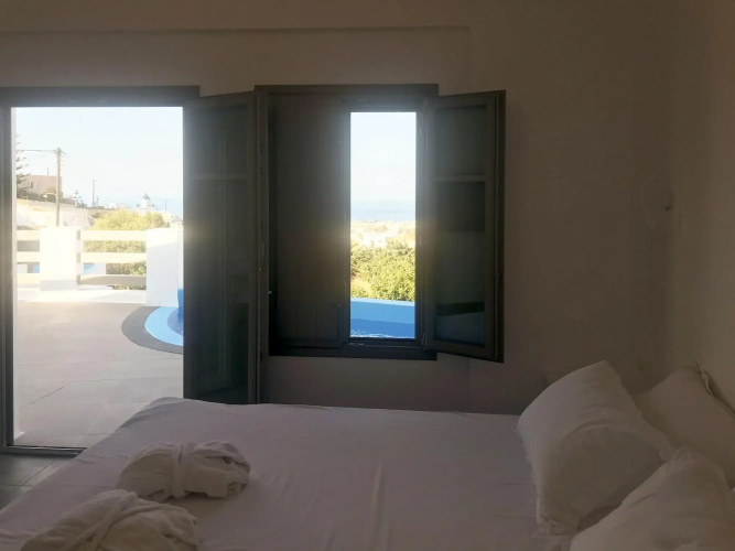 Amphitrite Suites Santorini