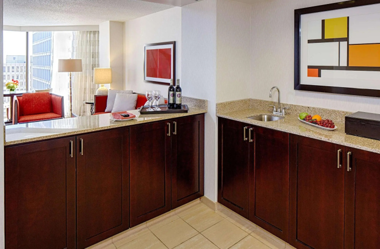 DoubleTree by Hilton Houston - Greenway Plaza photo 32