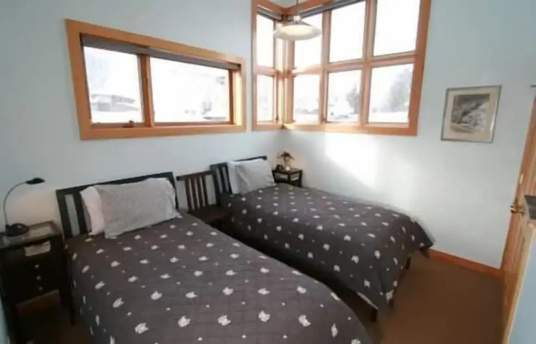 Condo with Vaulted Ceiling & Spectacular Mountain Views by RedAwning