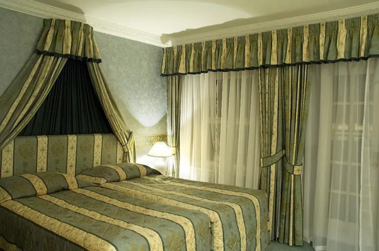 Glebe Hotel