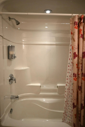 Empire Suite