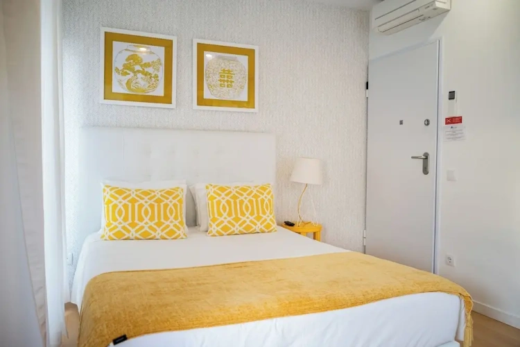 Deluxe Double room with balcony and with sea view