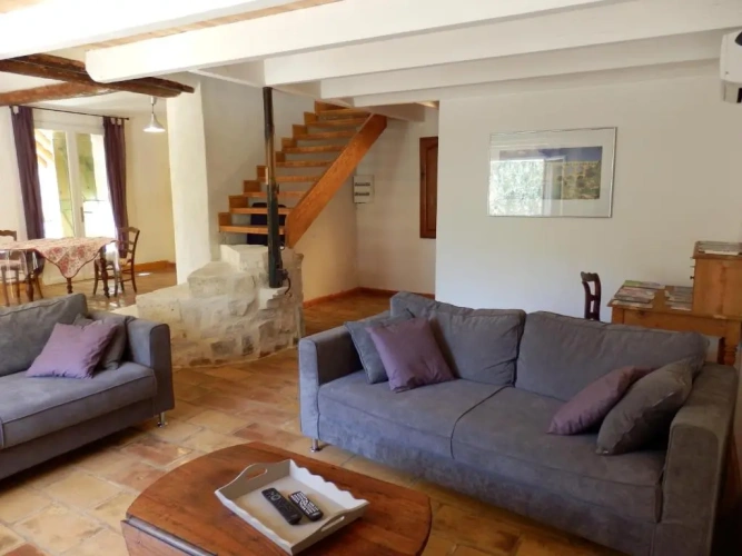 3 Bedrooms Cottage