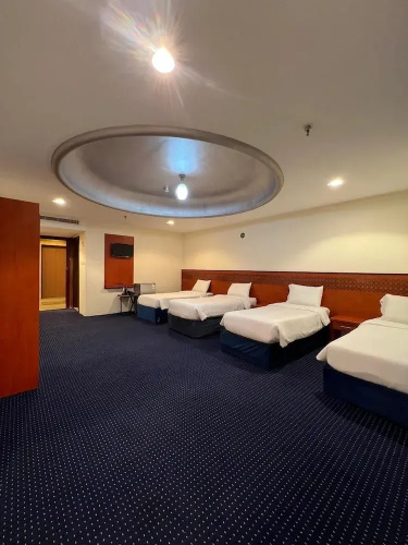 Al Farabi Hotel