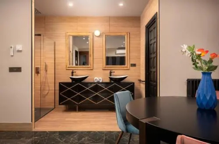 Suite 1907 Oviedo