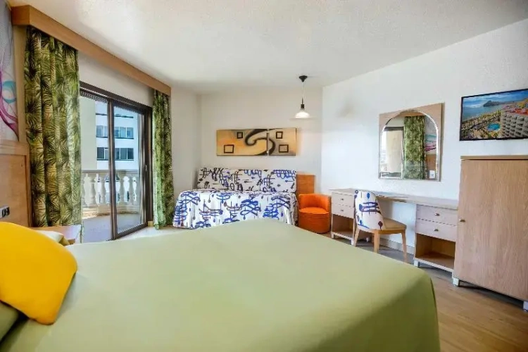 Superior Twin room with balcony