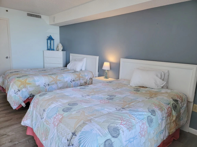107 South Hampton 2 Bedroom Condo