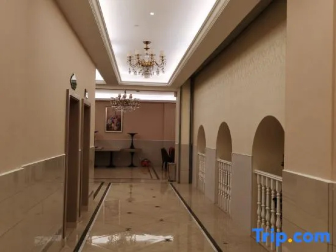 Vienna International Hotel（Ecological Zoo store ）