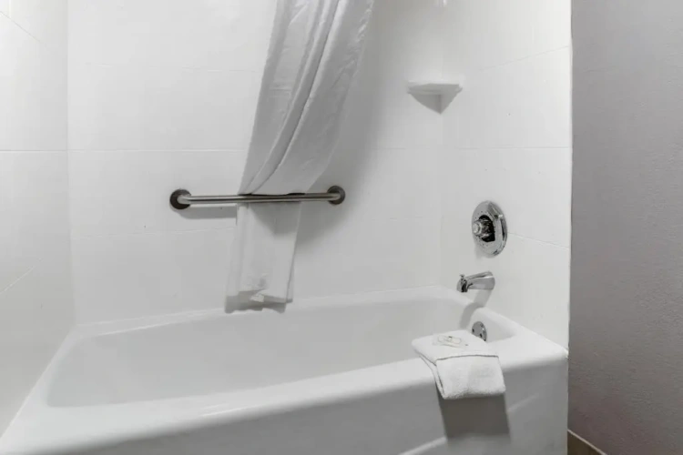 Standard Double Suite