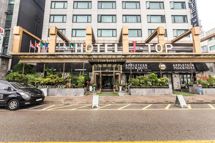 Siheung J Top Hotel
