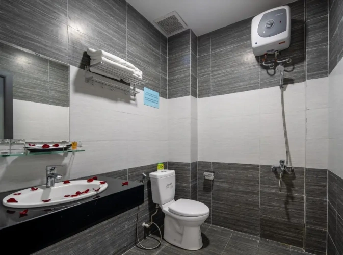 Deluxe Double room with city view