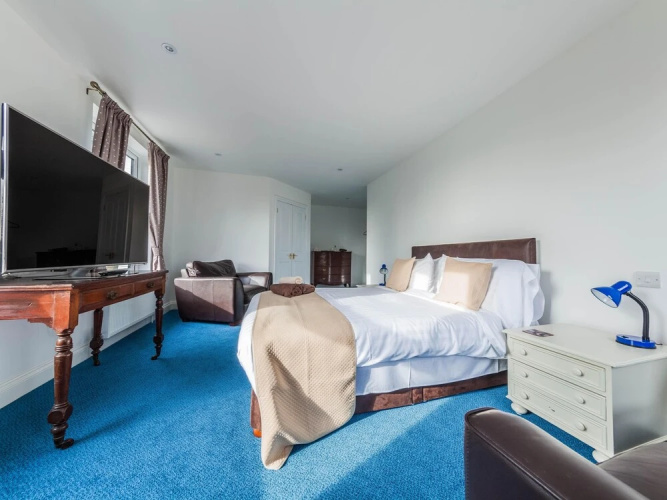 Hookwood Lodge London Gatwick