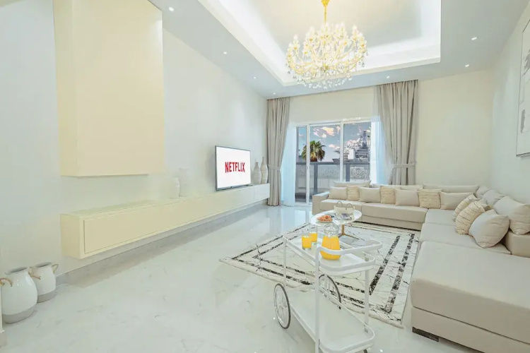LUX White Modern Villa