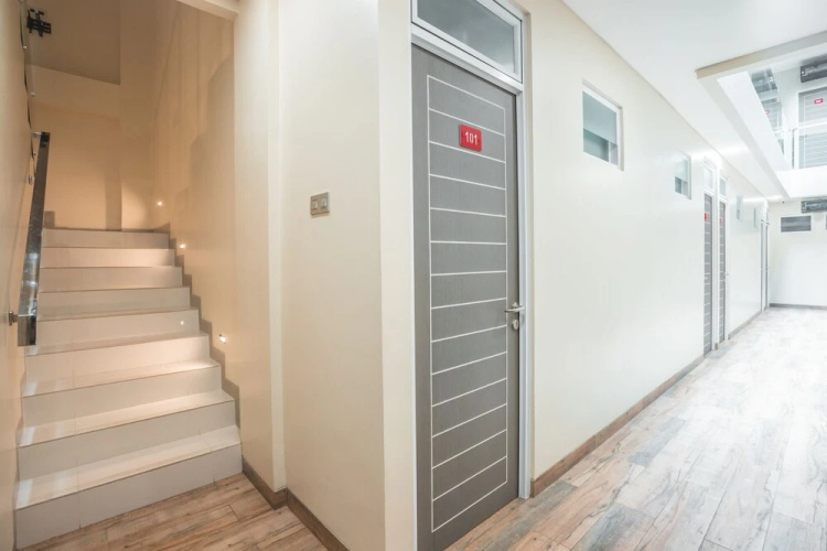 Residence Khoe by OYO Rooms