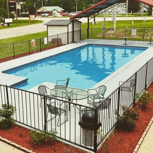 Broken Bow Inn and RV Park