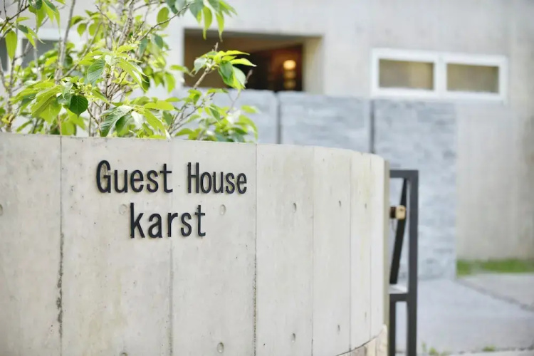 Guest House Karst