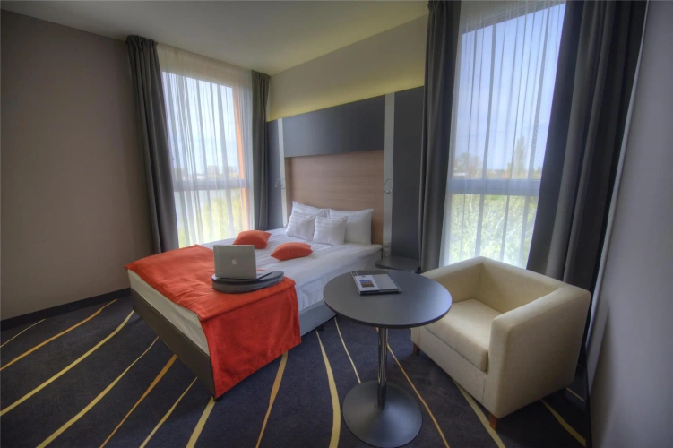 Standard Double room with lake view