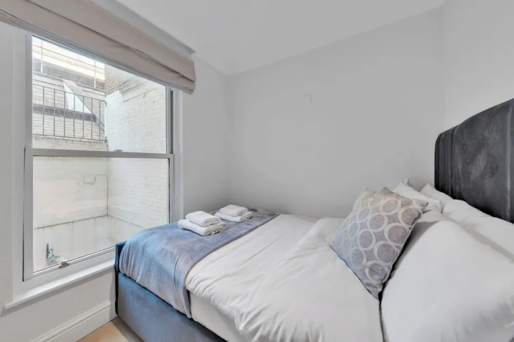 2 Bedrooms Apartment