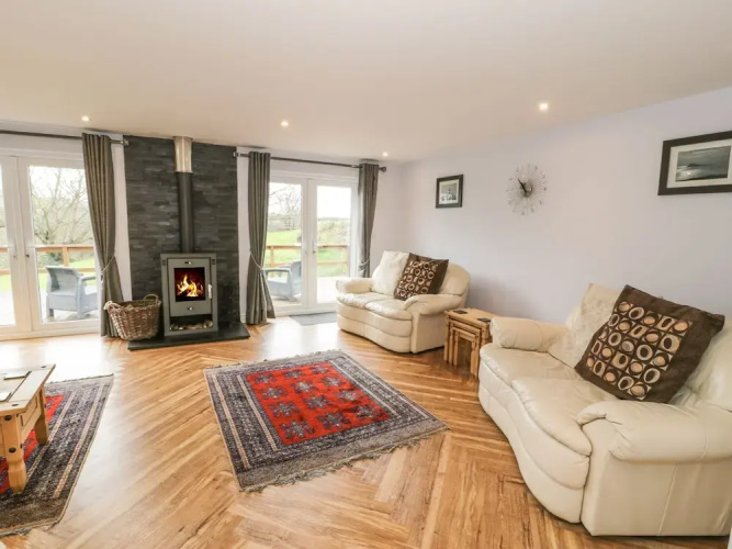 Nant Y Felin Lodge