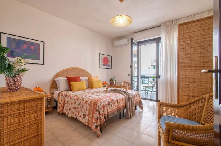 Sardinia RE - Lilium Central Flat