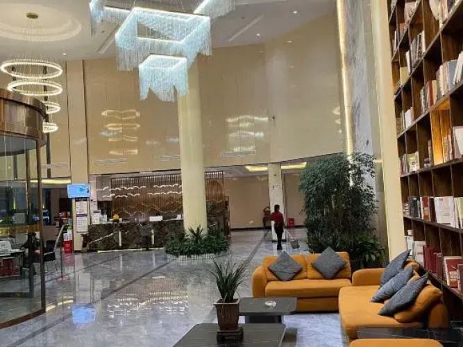 Longshan Bicika Hotel