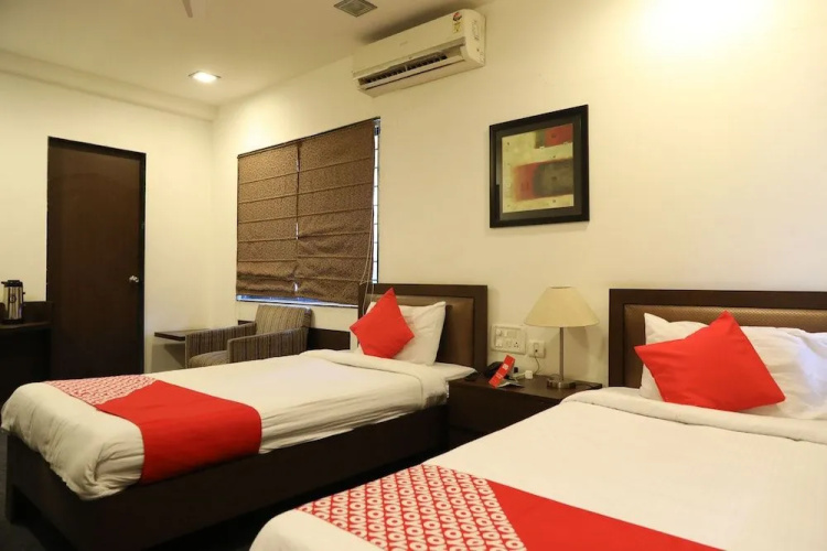 OYO 26499 Check Inn Service Apartment
