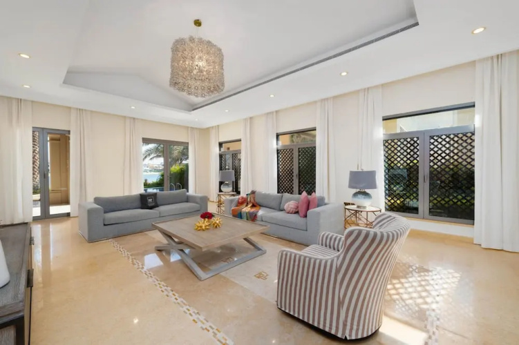 Exclusive Villa w Private Pool Garden Beach