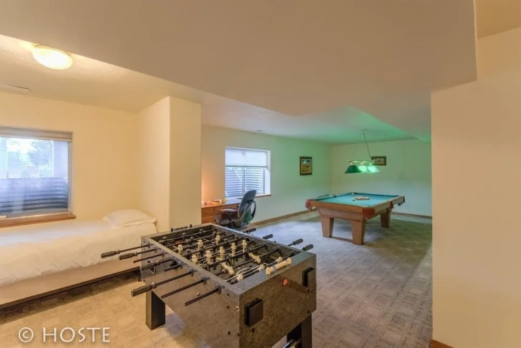 4 Bedrooms Cottage