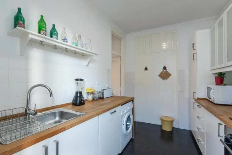 Bright Apartment with Two Bedrooms - BP31
