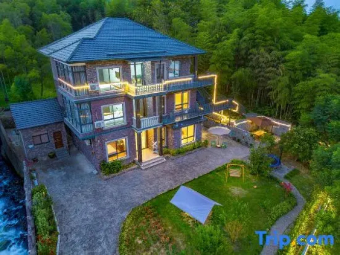 Zhu Huali B & B