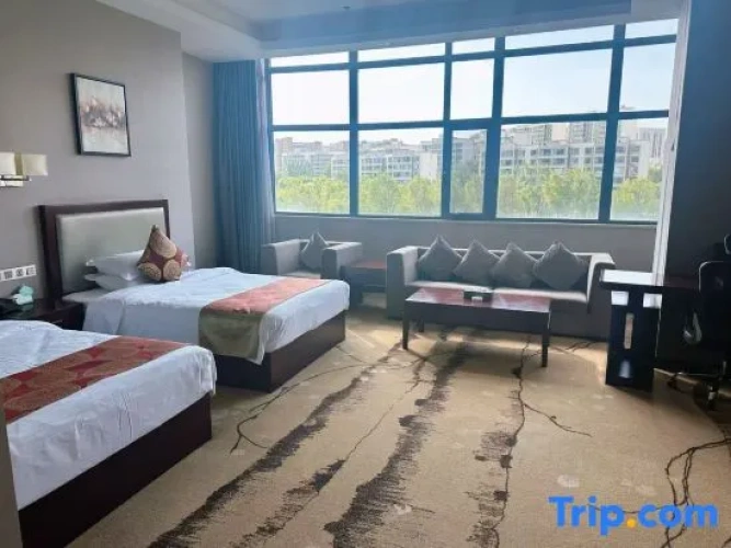Standard room with lake view