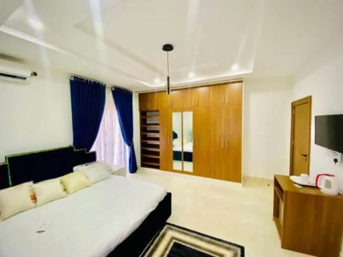 Charro Gates Hotel