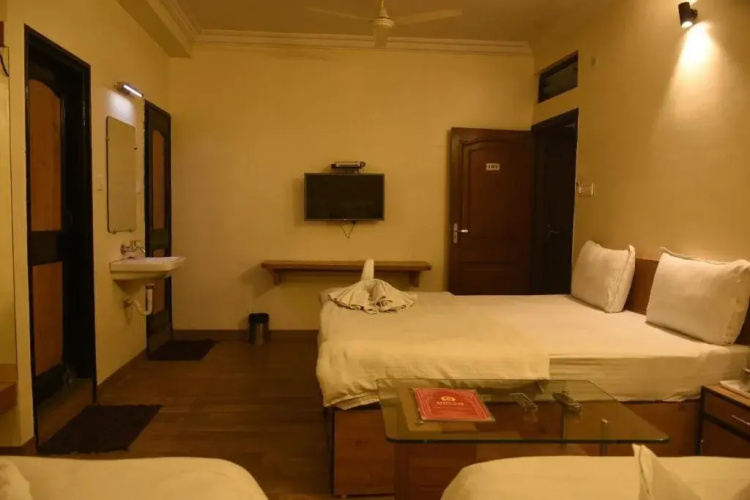 Hotel Satyam