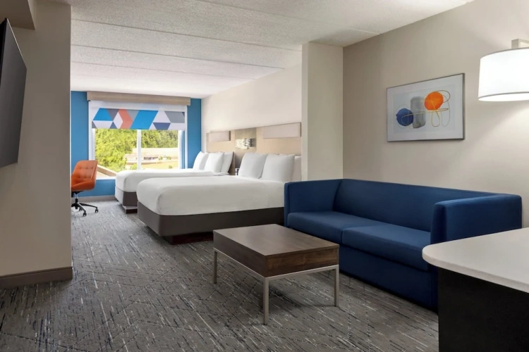 Quadruple Suite