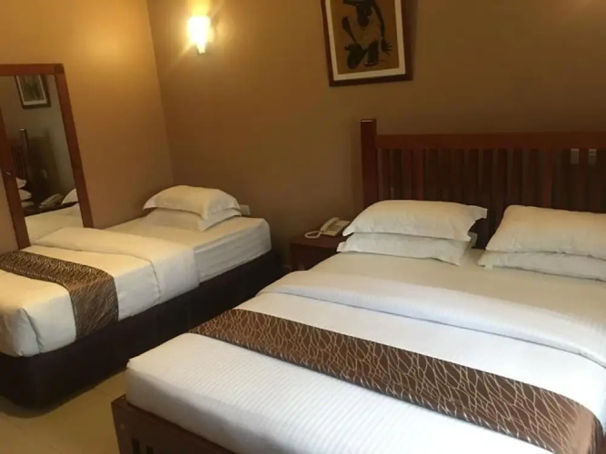Summit Lodge