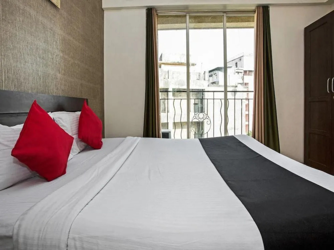 Iris Suites