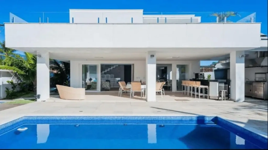 Deluxe Villa