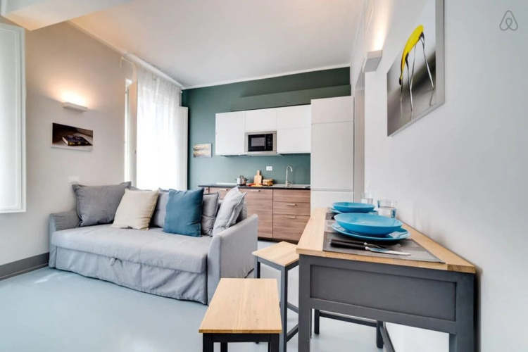 Stylish 1 Bed Flat Very Close to Colosseum