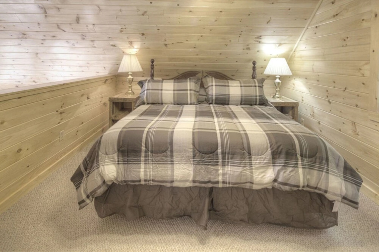 Tranquility by Heritage Cabin Rentals