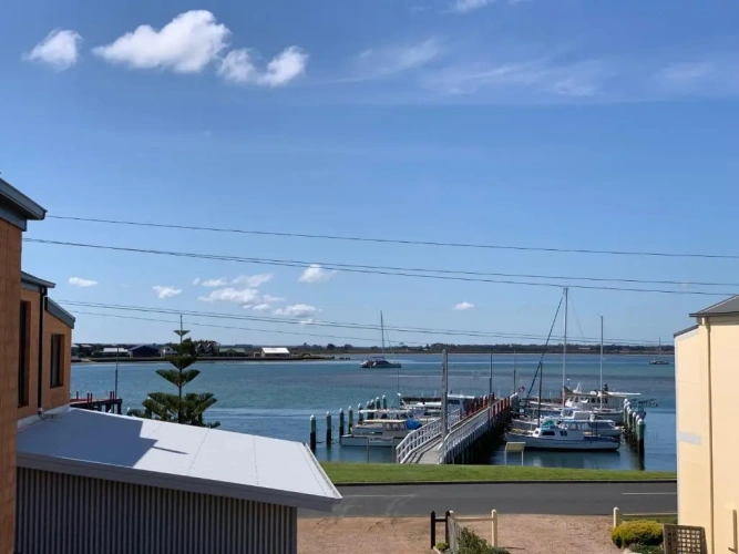 Studio with balcony and with harbour view