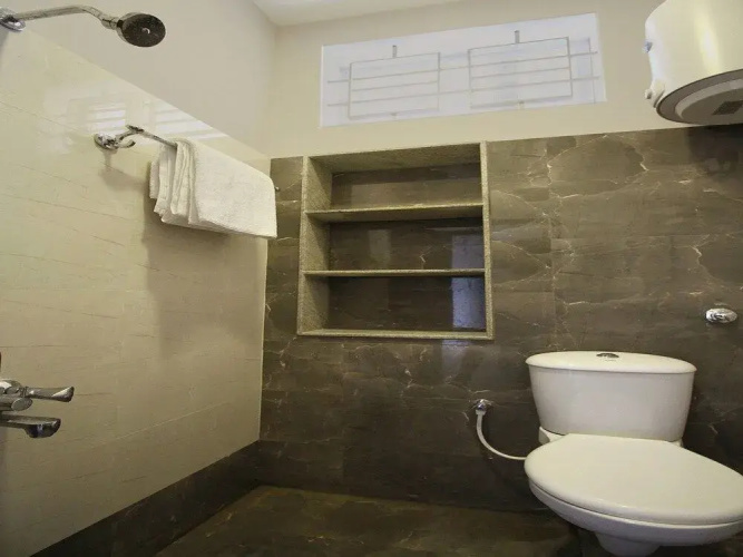 Hotel H2B By OYO Rooms